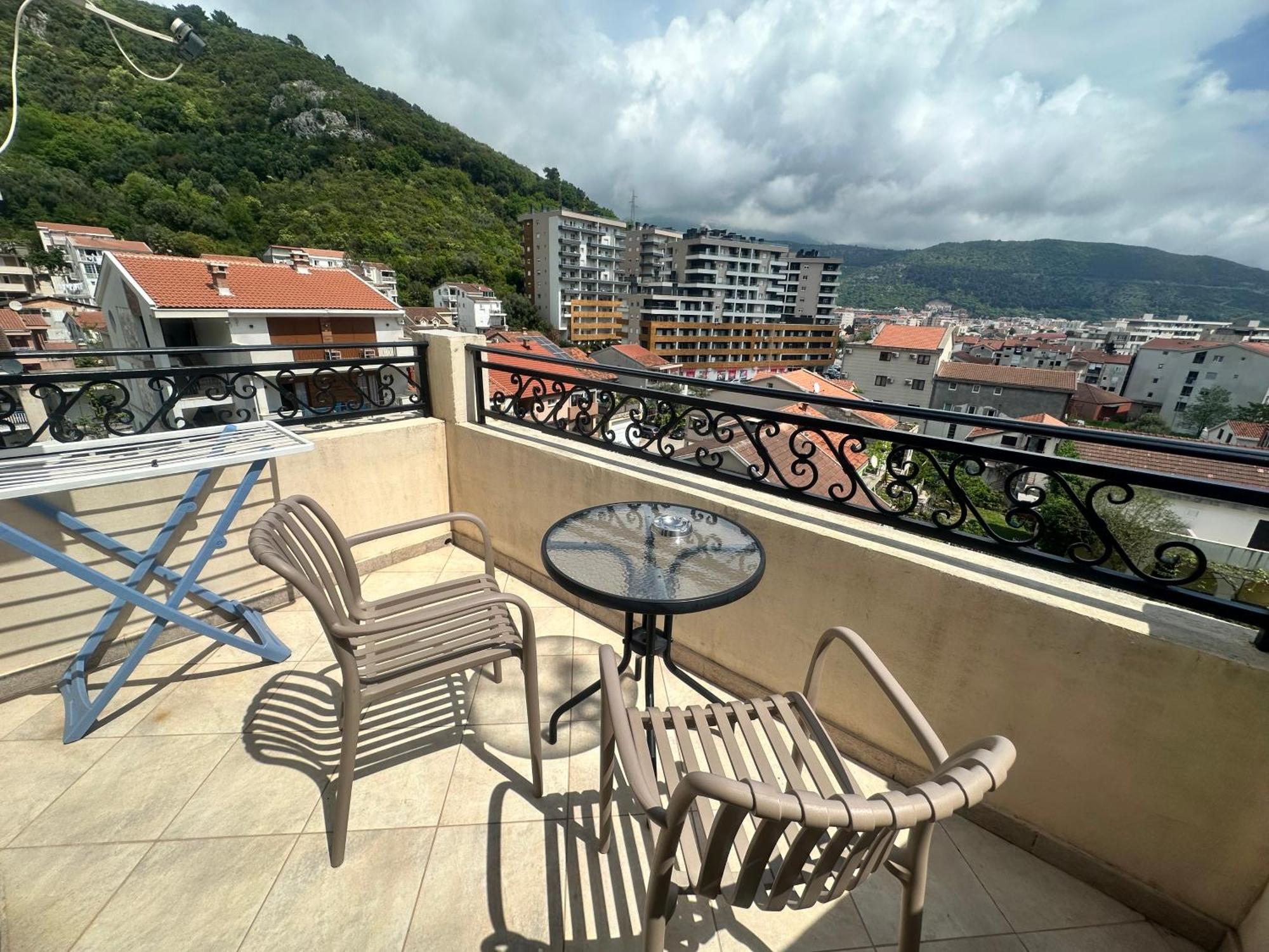 Apartments Manojlovic بودفا المظهر الخارجي الصورة