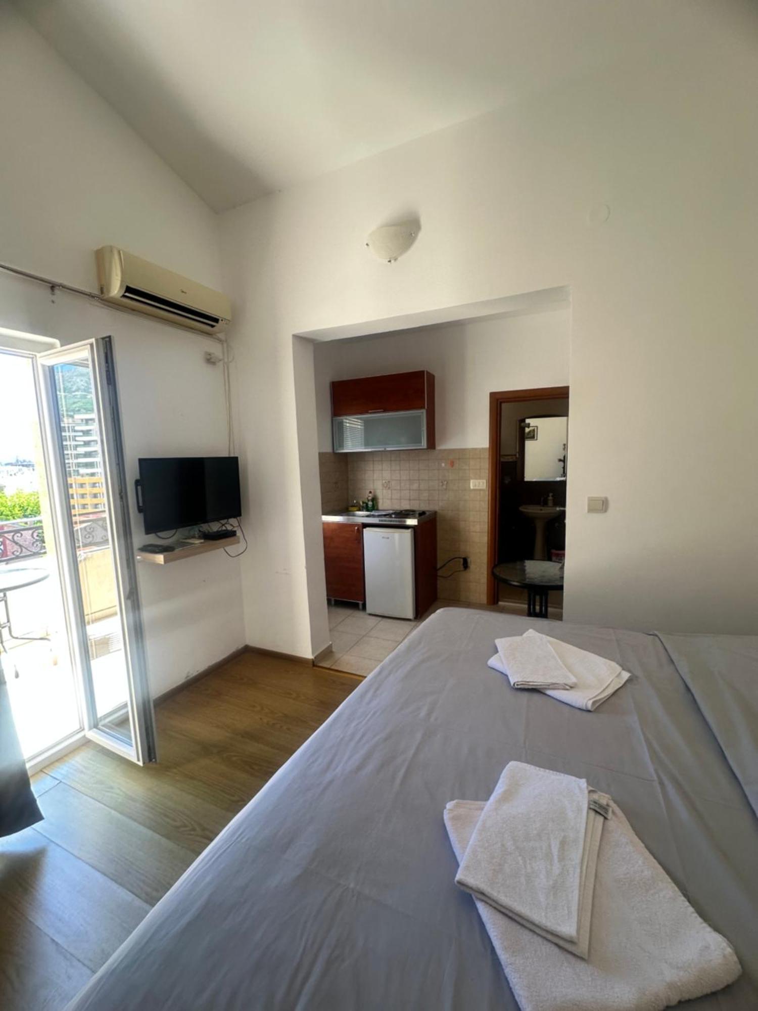 Apartments Manojlovic بودفا المظهر الخارجي الصورة